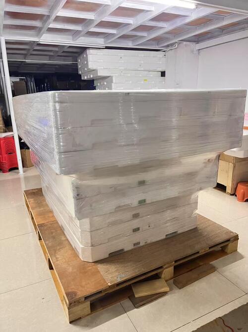 First Bulk Order of High-Quality LCD Panels from a Russian Wholesale Client (32''–65'')