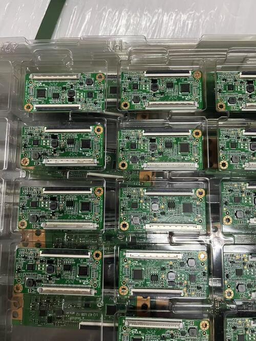 Repeat Order from Long-Term Client – Fast Delivery of 32” & 43” LCD Panels with Matched T-con Boards