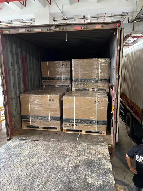 Large-Scale 43-Inch LCD Screen Shipment to Eastern Europe (Real B2B Case)