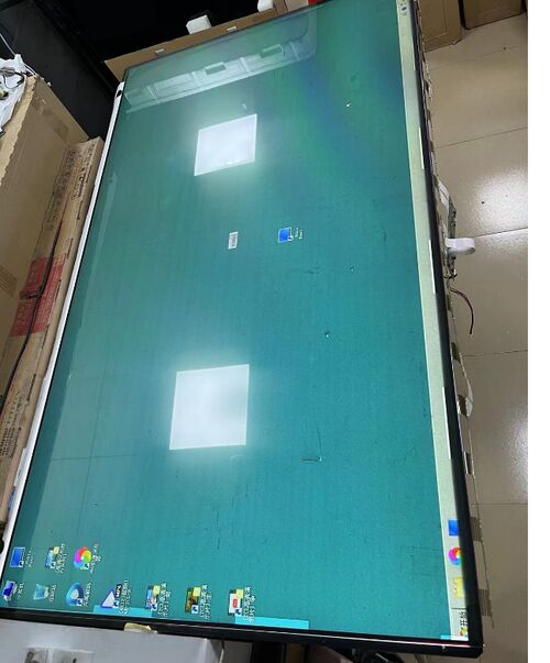 Ultime notizie aziendali su Come identificare fornitori affidabili di pannelli LCD