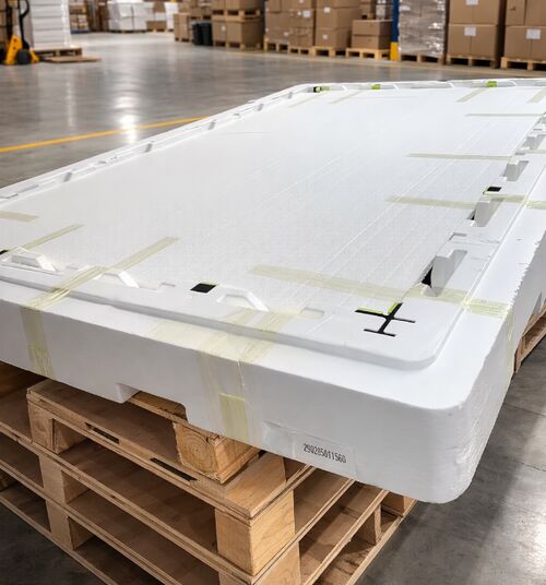 Tin tức công ty mới nhất về Màn hình LCD gắn trên tường so với màn hình LCD tự đứng: Màn hình nào tốt hơn cho doanh nghiệp?